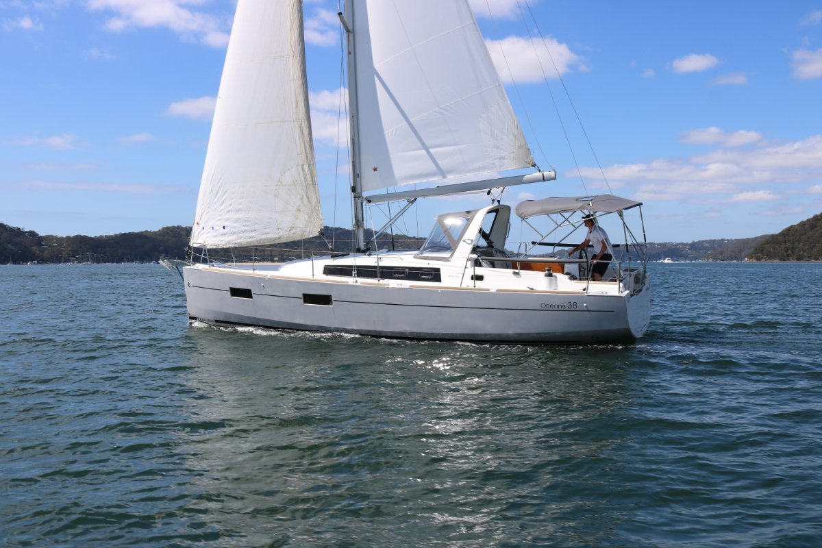 2016 Beneteau Oceanis 38 Just Sold By the Flagstaff Marine Yacht Brokerage