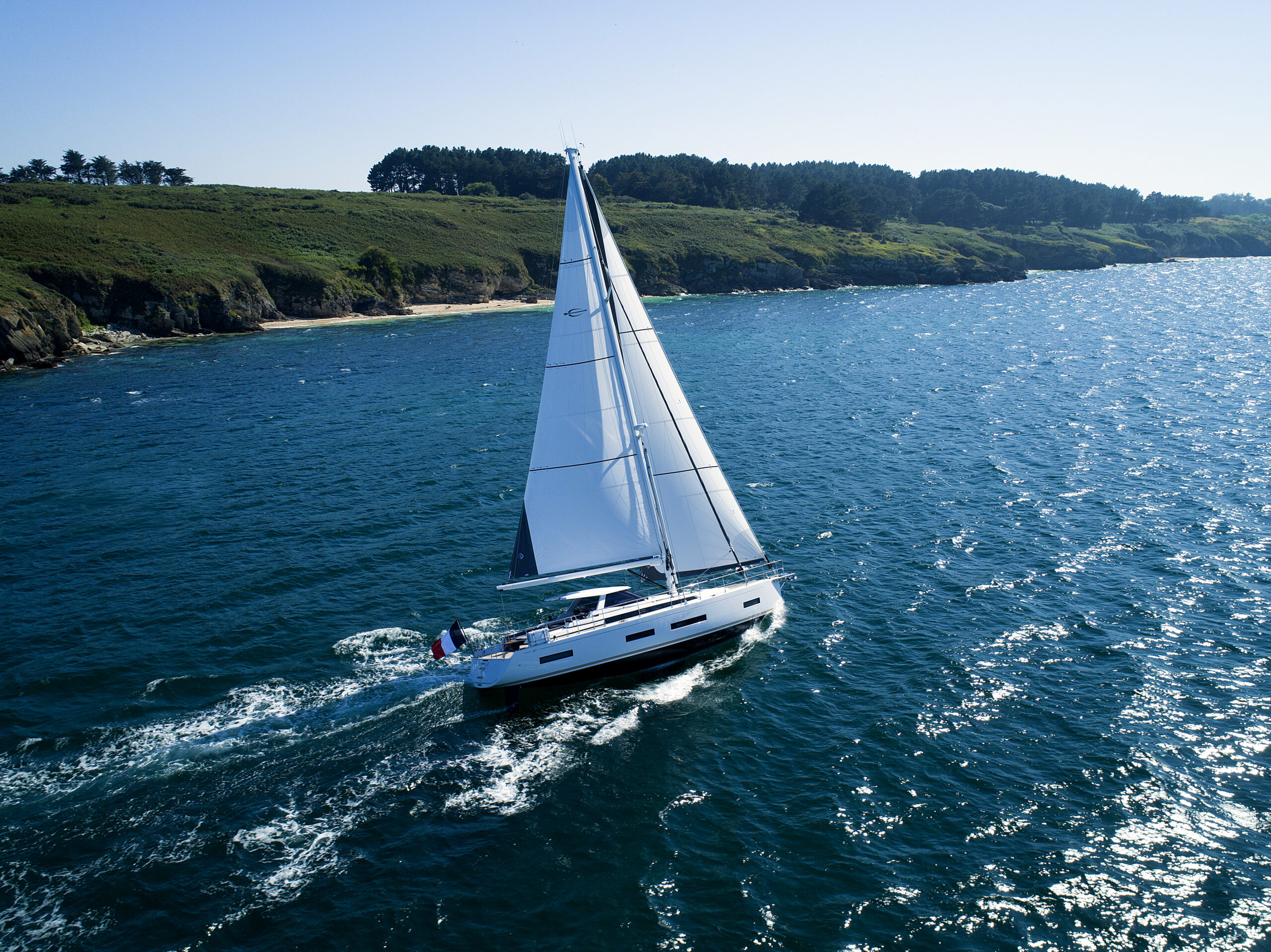 Luxury Sailing Yachts